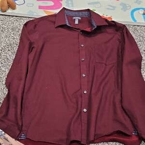 Van Heusen Men's Maroon Button Down Shirt